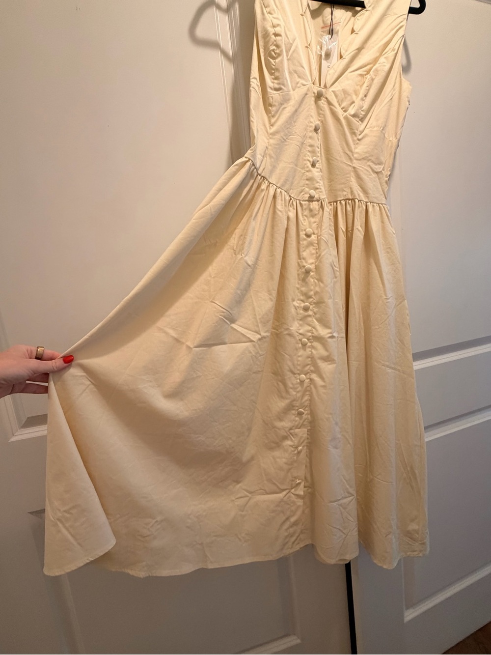 NWT Mable Serena dress in off white scalloped v-neck - Picture 9 of 12